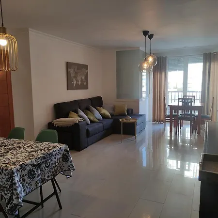 Confortable Piso Junto A Centro Ciudad, Playa Y Estacion Tren. Apartment