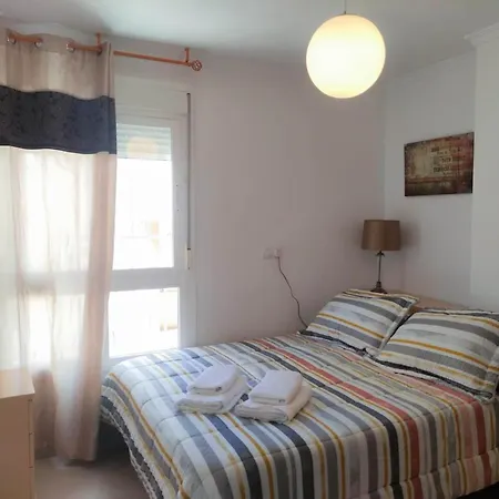 Confortable Piso Junto A Centro Ciudad, Playa Y Estacion Tren. Apartment *